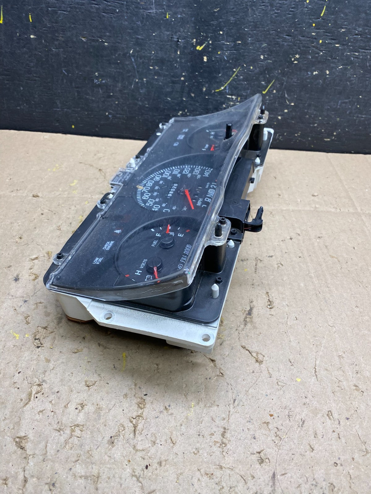 2001 to 2005 Mercury Grand Marquis Speedometer Cluster Gauge u5276 DG3