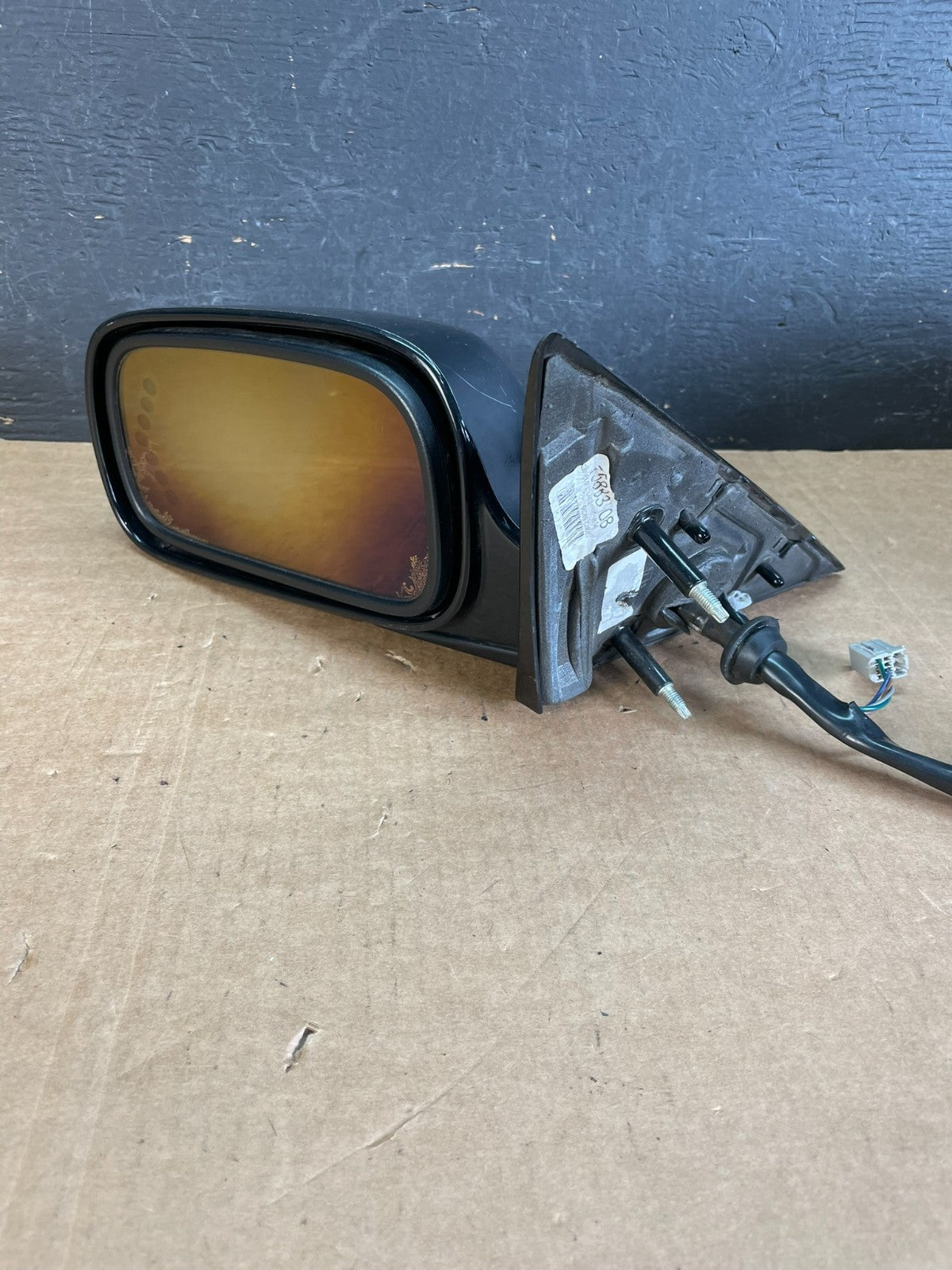 2006 2007 2008 Cadillac DTS Left Driver LH Turn View Door Mirror AE8334 DW2