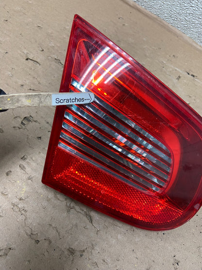 2007 - 2011 Volkswagen Eos Left Driver Tail Light Inner Oem AB0913 LK3