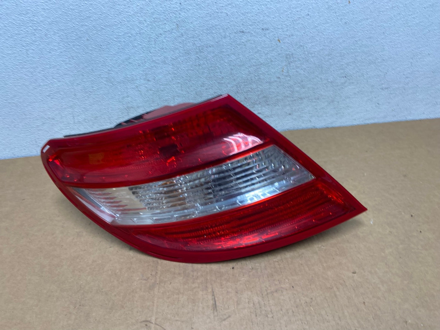 2008 - 2011 Mercedes C-Class Left Driver LH LED Tail Light AD5483 LK0