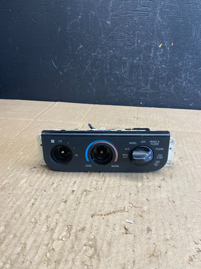 1997 to 2004 Ford F150 F250 Expedition Heater A/C Climate Control AB9712 DG0