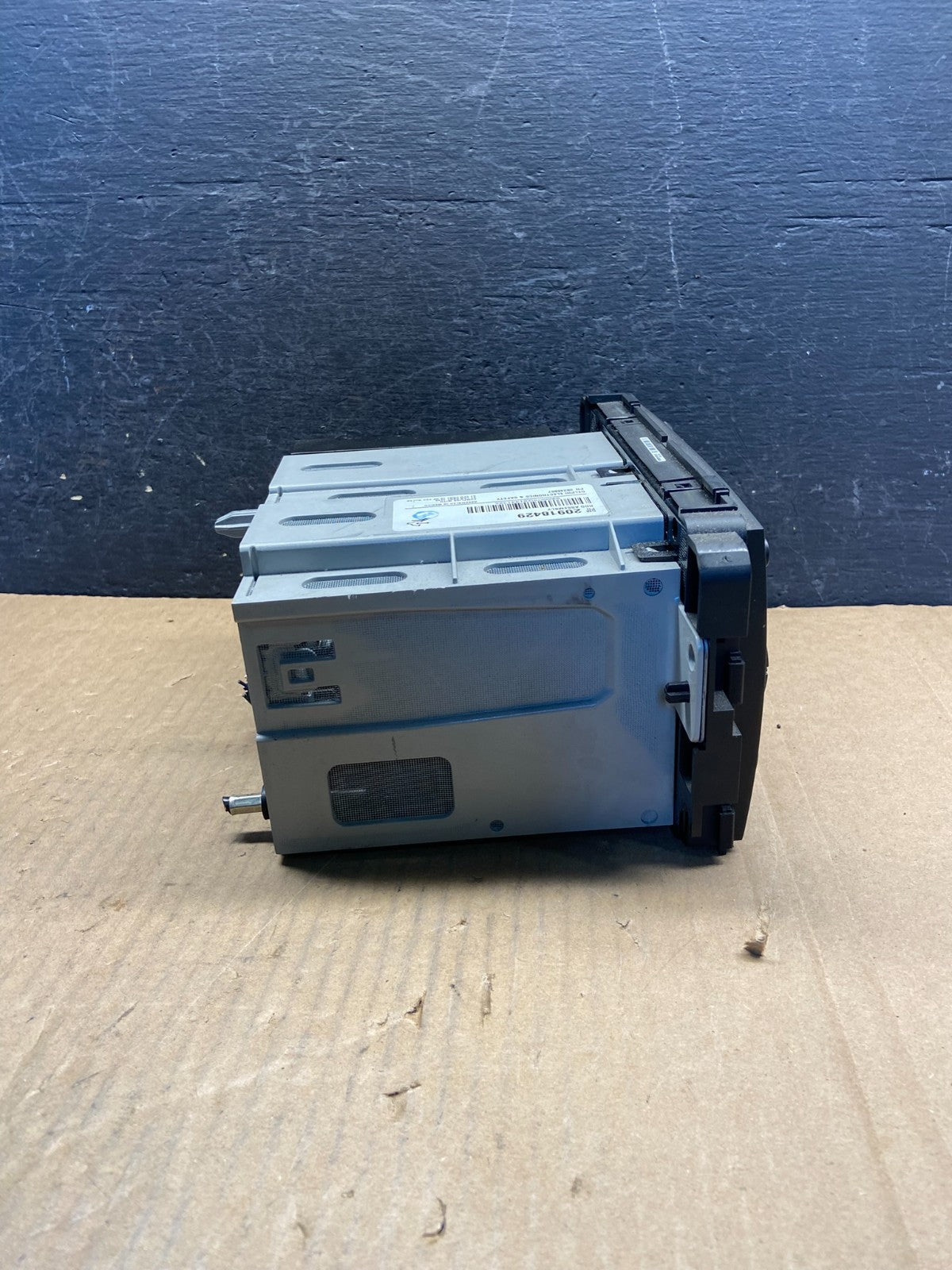 2007 to 2014 GMC Chevy Truck Yukon Silverado AM FM Radio AG1519 DW3