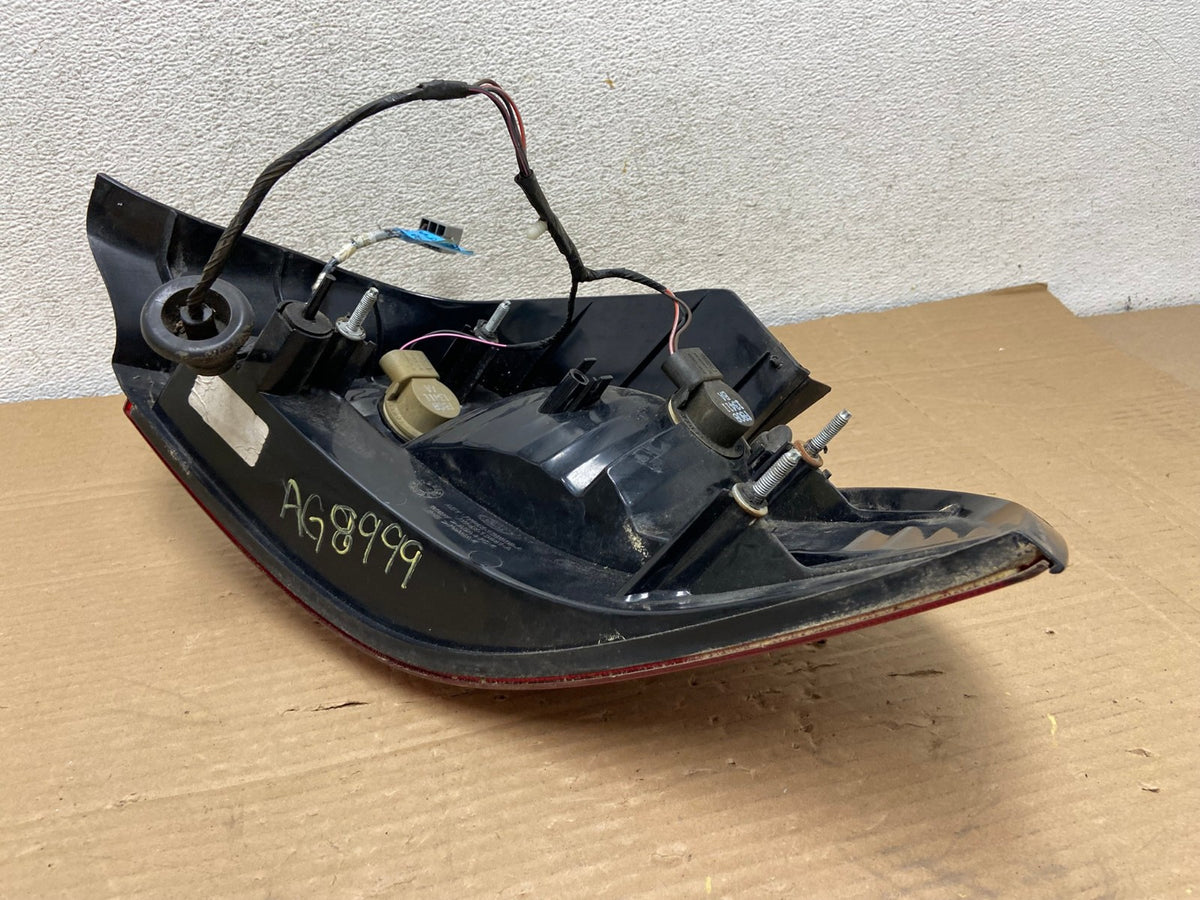 2000 - 2003 Mercury Sable Sedan Left Driver LH Side Tail Light AG8999 LK6
