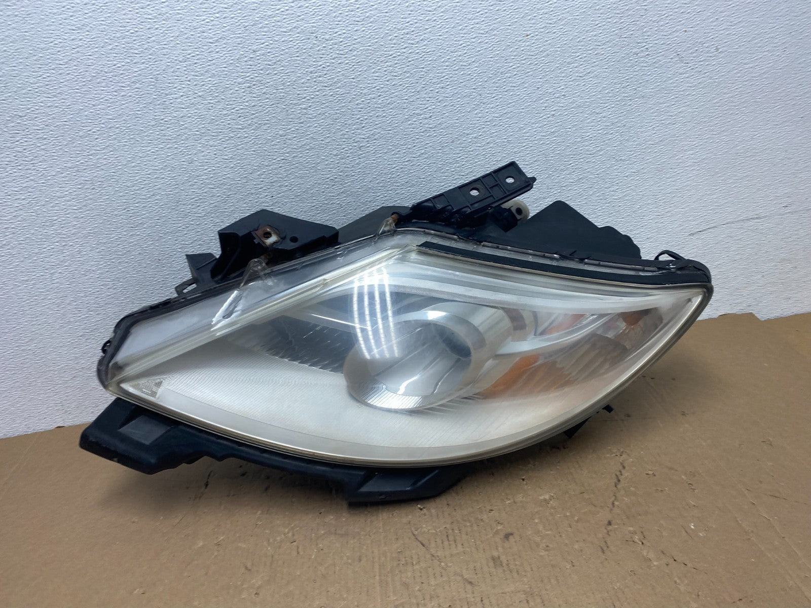 2010 - 2012 Mazda Cx9 Cx-9 Left Driver LH Headlight Xenon HID AD8033 DW0