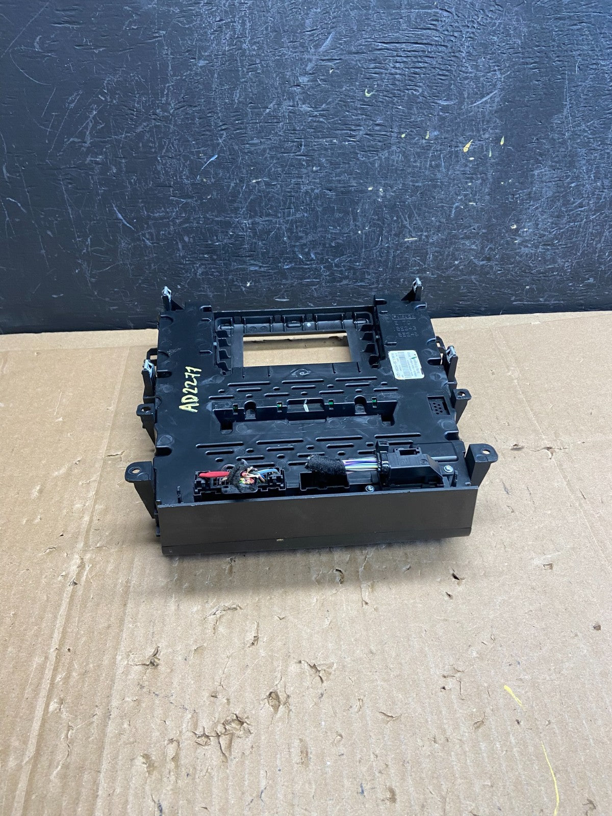 2013 to 2017 Ford Fusion Radio Climate Control A/C Control ad2277 DG4