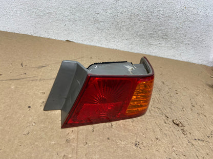 2000 to 2001 Toyota Camry Right Passenger Rh Tail Light AG1409 LK2
