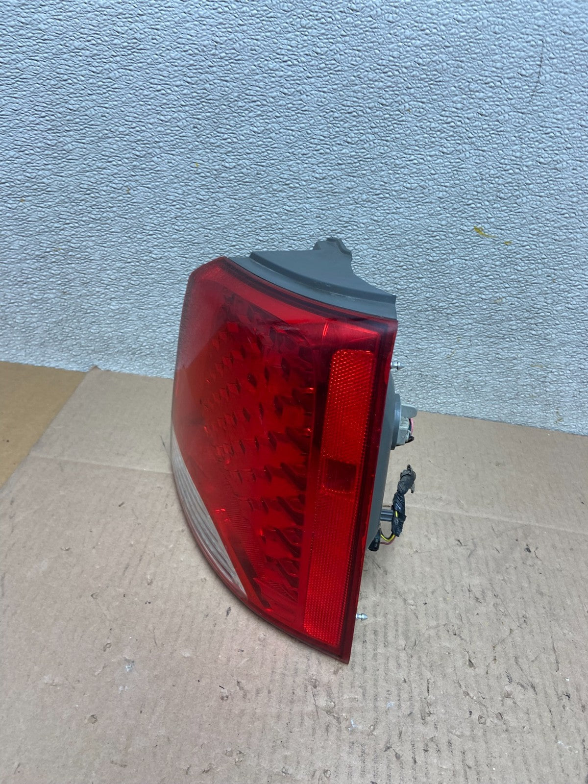 2010 2011 2012 Kia Sorento Right Passenger RH Side Tail Light Oem Z3780 DW1