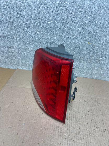 2010 2011 2012 Kia Sorento Right Passenger RH Side Tail Light Oem Z3780 DW1