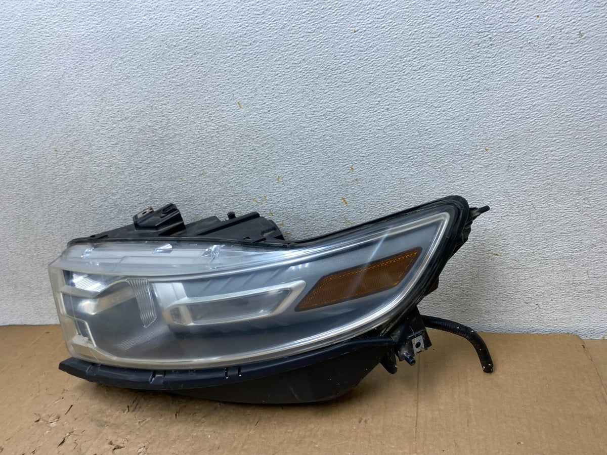 2013 to 2019 Ford Taurus Left Driver LH Side Headlight Halogen AI9335 LK1