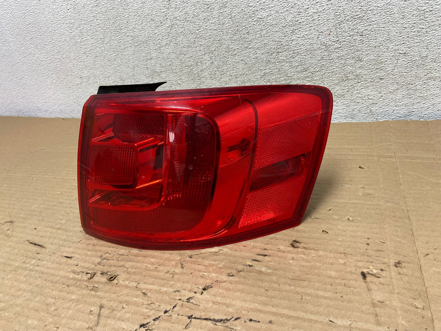 2011 to 2014 Volkswagen Jetta Right Passenger Rh Side Tail Light AG9084 LK2