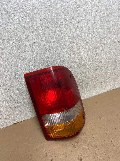 1998 to 1999 Ford Ranger Right Passenger RH Side Tail Light AG43372