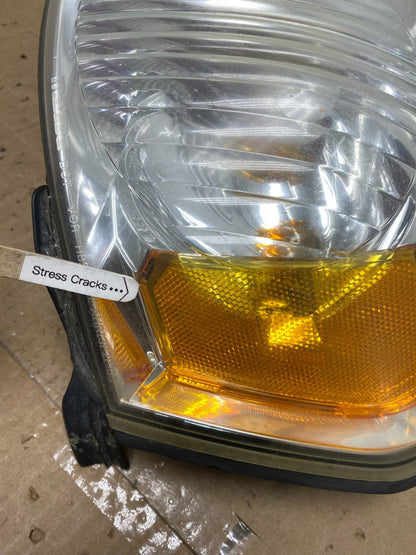 2005 - 2006 Mazda Tribute Left Driver LH Halogen Headlight AE6135 DW4