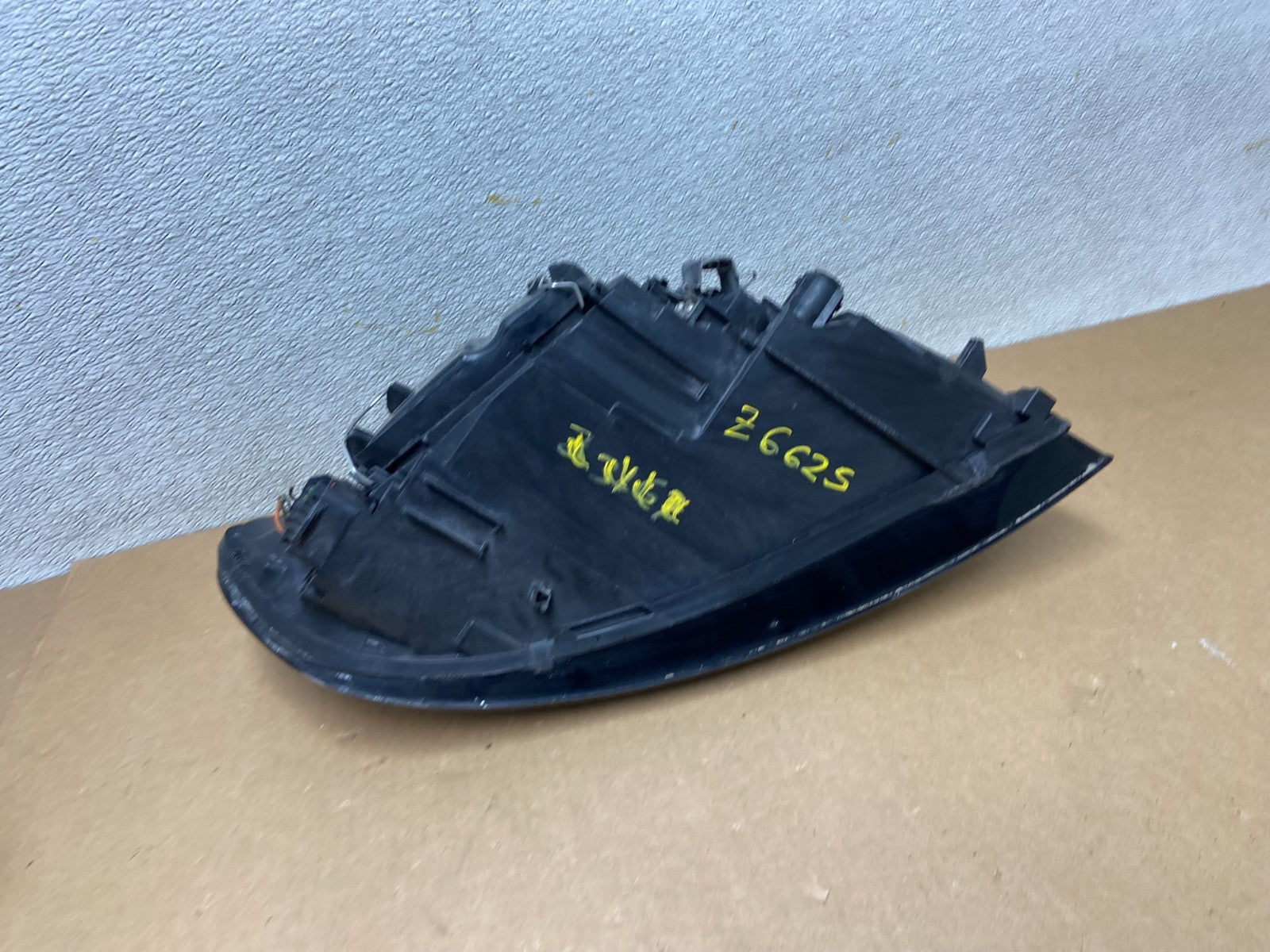 2007-2010 Volvo C30 Left Driver LH Side Headlight Z6625 DW8