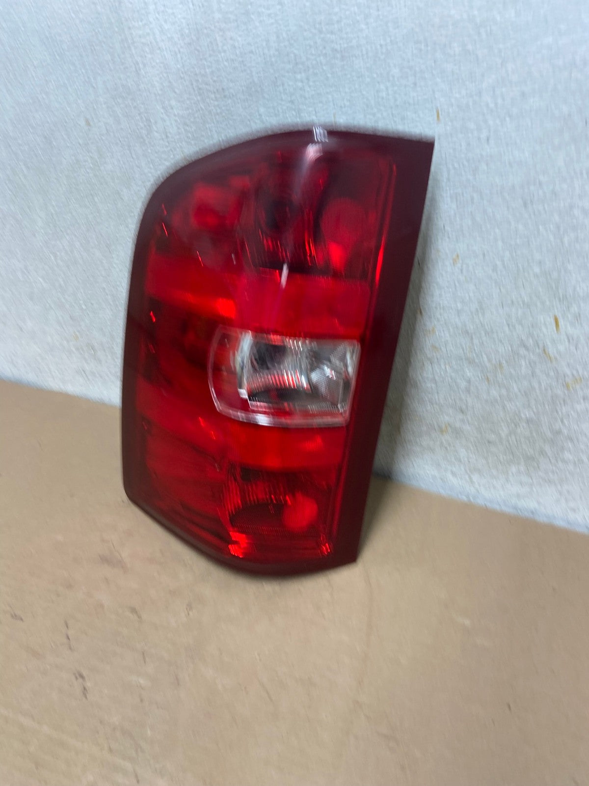 2007 to 2013 Chevrolet Silverado Left Driver LH Side Tail Light AH9411 LK1