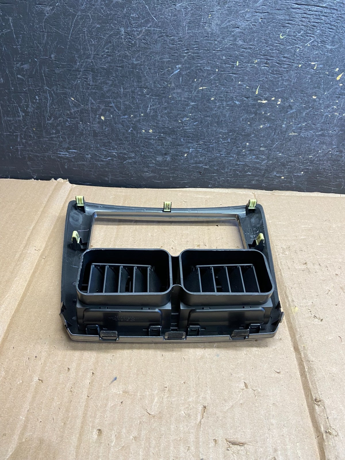 2010 to 2011 Subaru Forester Dash Radio Trim Bezel Center Vent AH5633 DG3