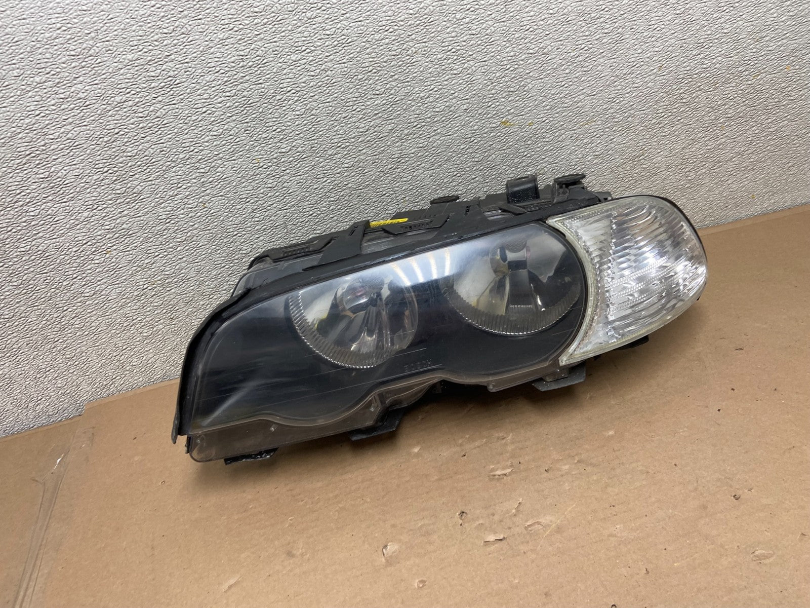 2000 to 2003 BMW 325Ci 330Ci E46 Coupe Left Side Halogen Headlight AA9891 DW0