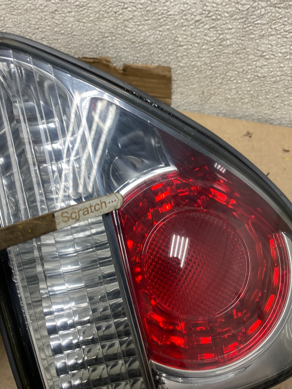 2000-2003 Lexus RX300 Right Passenger Side Rear Inner Tail Light U6796 DW4