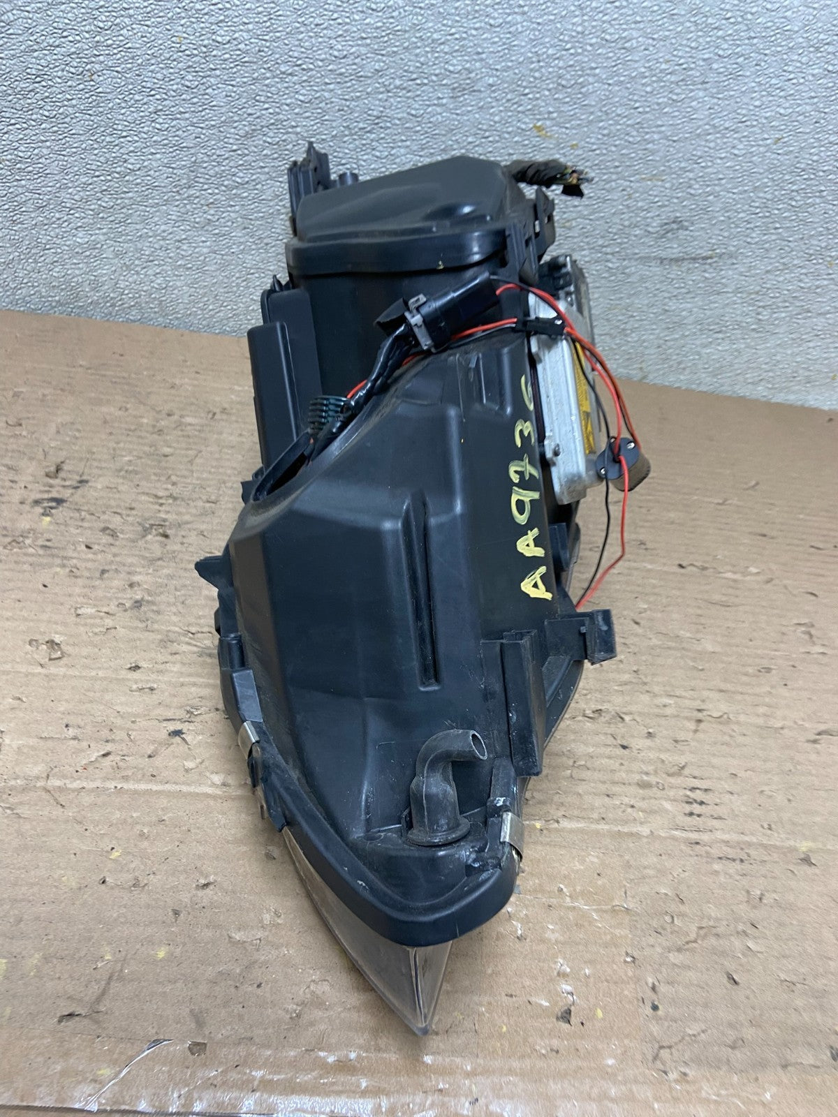 2008 to 2010 Bmw 5 Series 535I 550I AFS Xenon Hid Right Headlight Oem AA9736 DW10