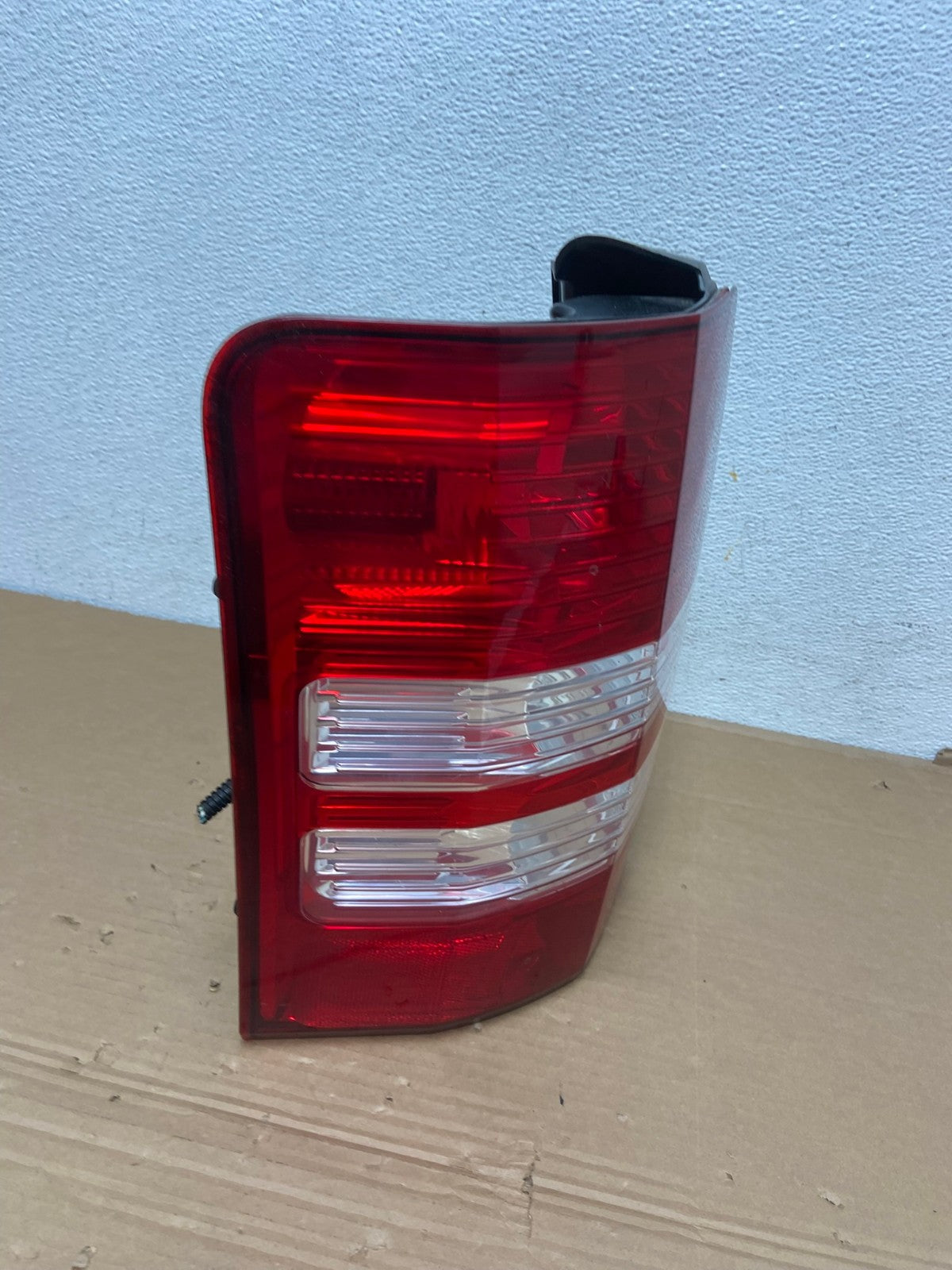 2008 to 2012 Jeep Liberty Left Driver Side Lh Tail Light AD4181 LK2