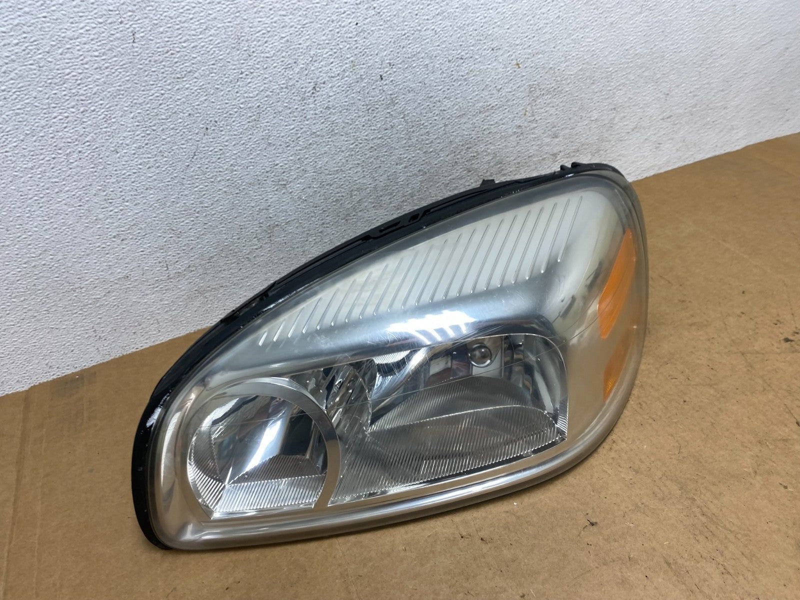 2005 - 2009 Pontiac Montana / Uplander Left Driver LH Headlight AE3062 DW2