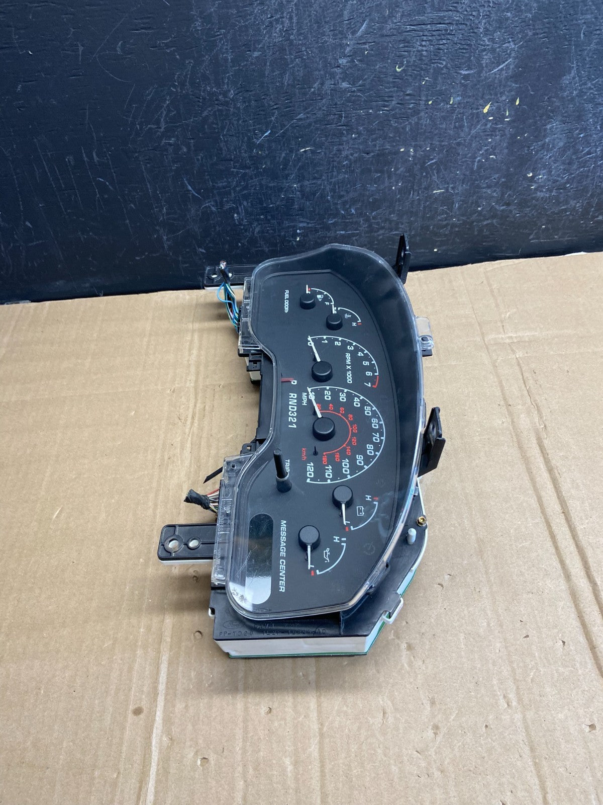 2002 Ford Explorer Speedometer Cluster Gauge ad7081 DG2