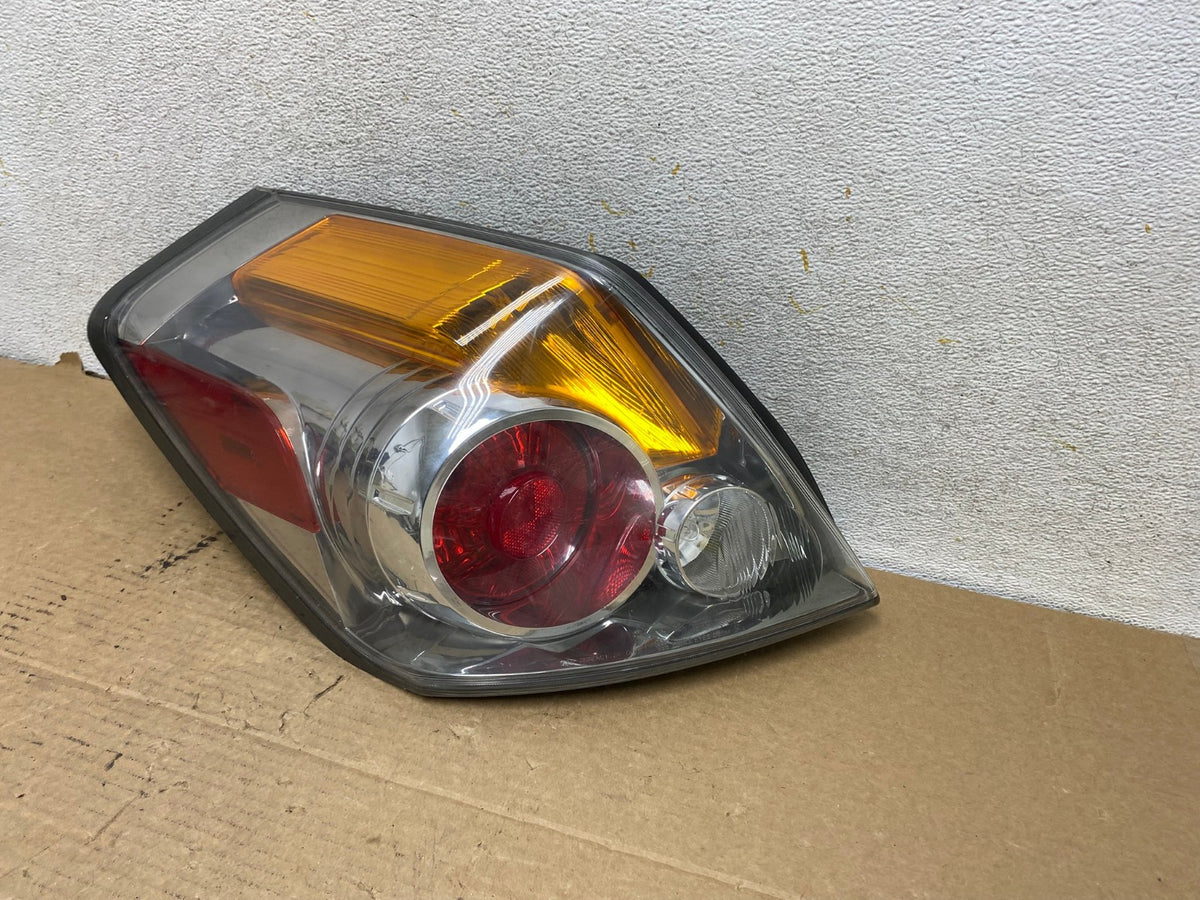 2007 to 2012 Nissan Altima Left Driver Lh Side Tail Light AH8029 LK2