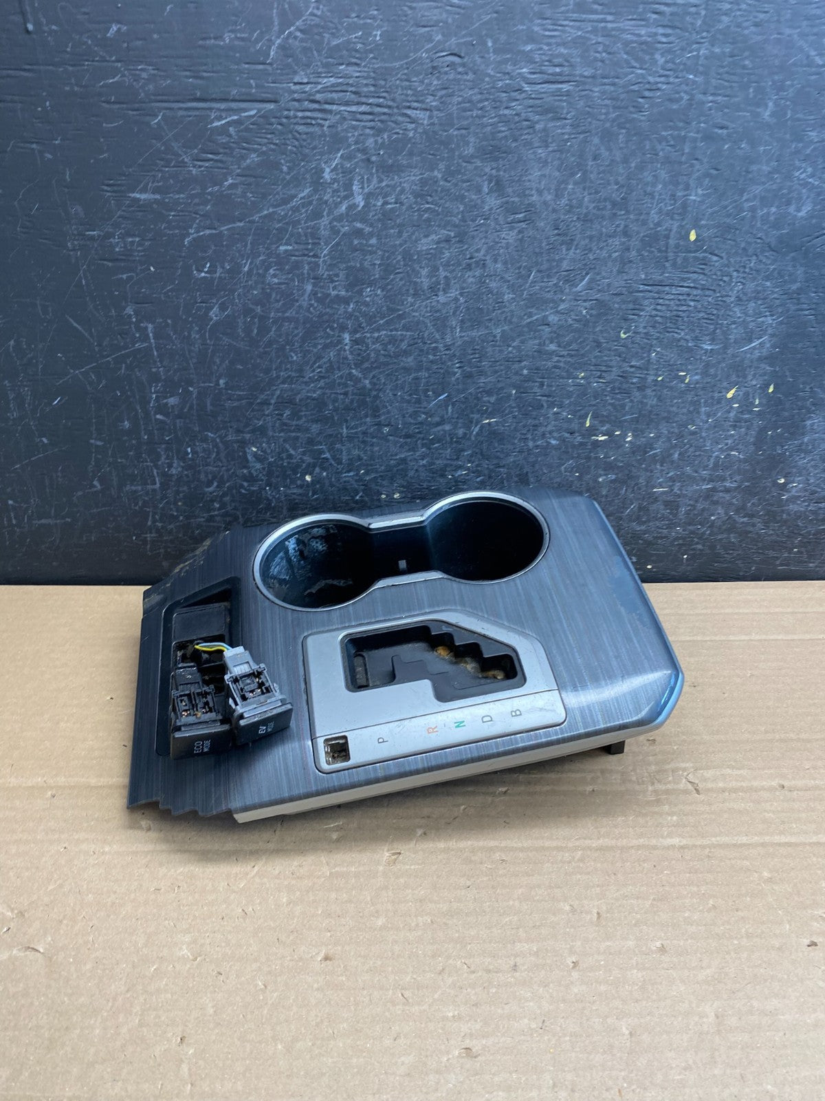 2012-2014 Toyota Camry Center Console Shifter Bezel Cup Holder AG0087 DG1
