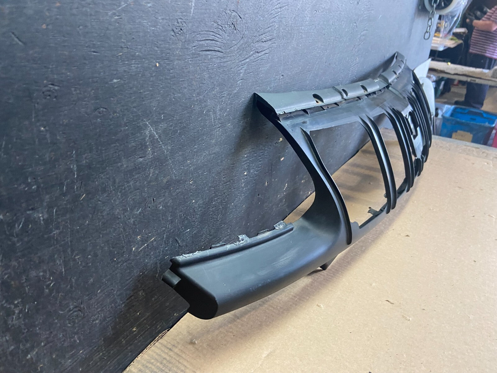2008 to 2010 Porsche Cayenne Front Under Bumper Garnish 7L5853915 N8958 DG2