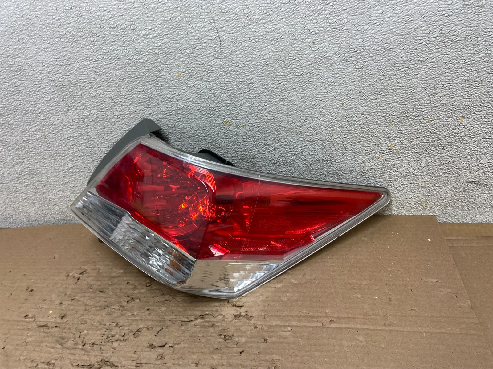 2008 to 2012 Honda Accord Sedan Tail light Right Passenger RH Side AB1669 DW1