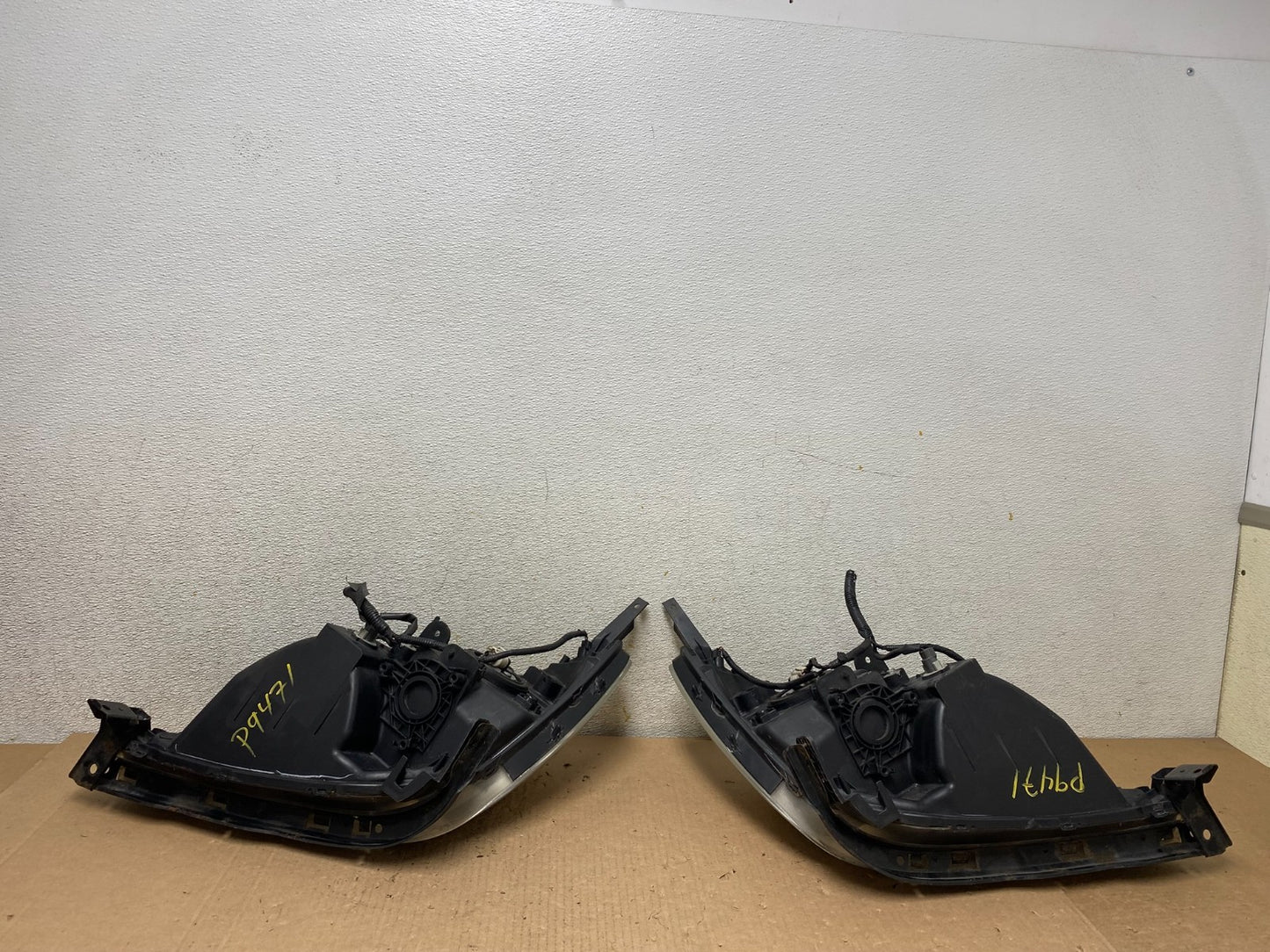 2005 2006 2007 Honda Odyssey Left+Right Set Halogen Headlights P9471 DW13