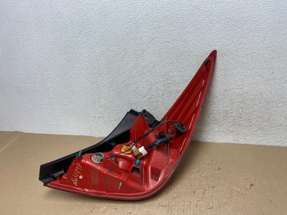 2007 - 2012 Nissan Versa Hatchback Left Driver Side Lh Tail Light AG6997 LK8