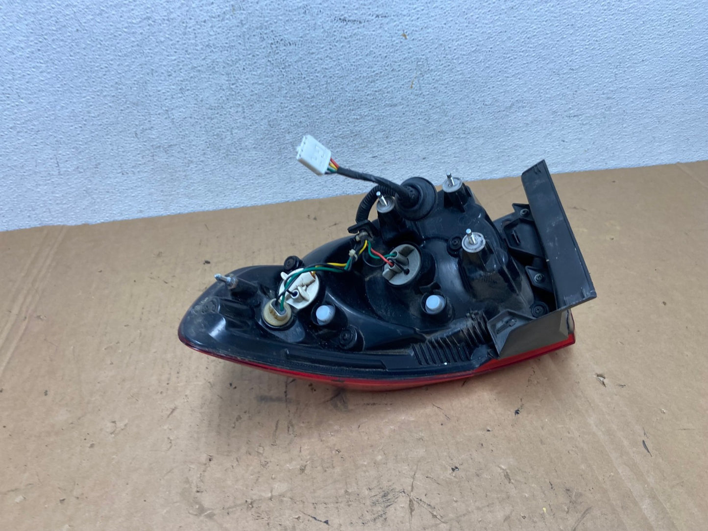 2010 to 2012 Hyundai Santa Fe Left Driver Side LH Tail Light AD3122 LK6