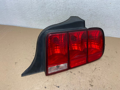 2005 - 2009 Ford Mustang Right Passenger RH Side Tail Light AF4271 LK2