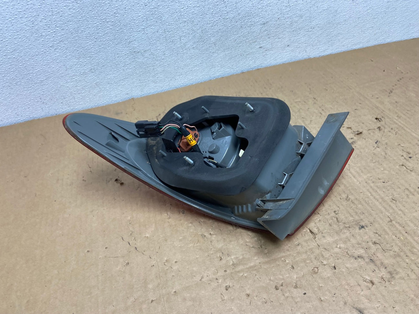 2007 to 2010 Hyundai Elantra Sedan Left Driver Side Tail Light AC8292 LK4