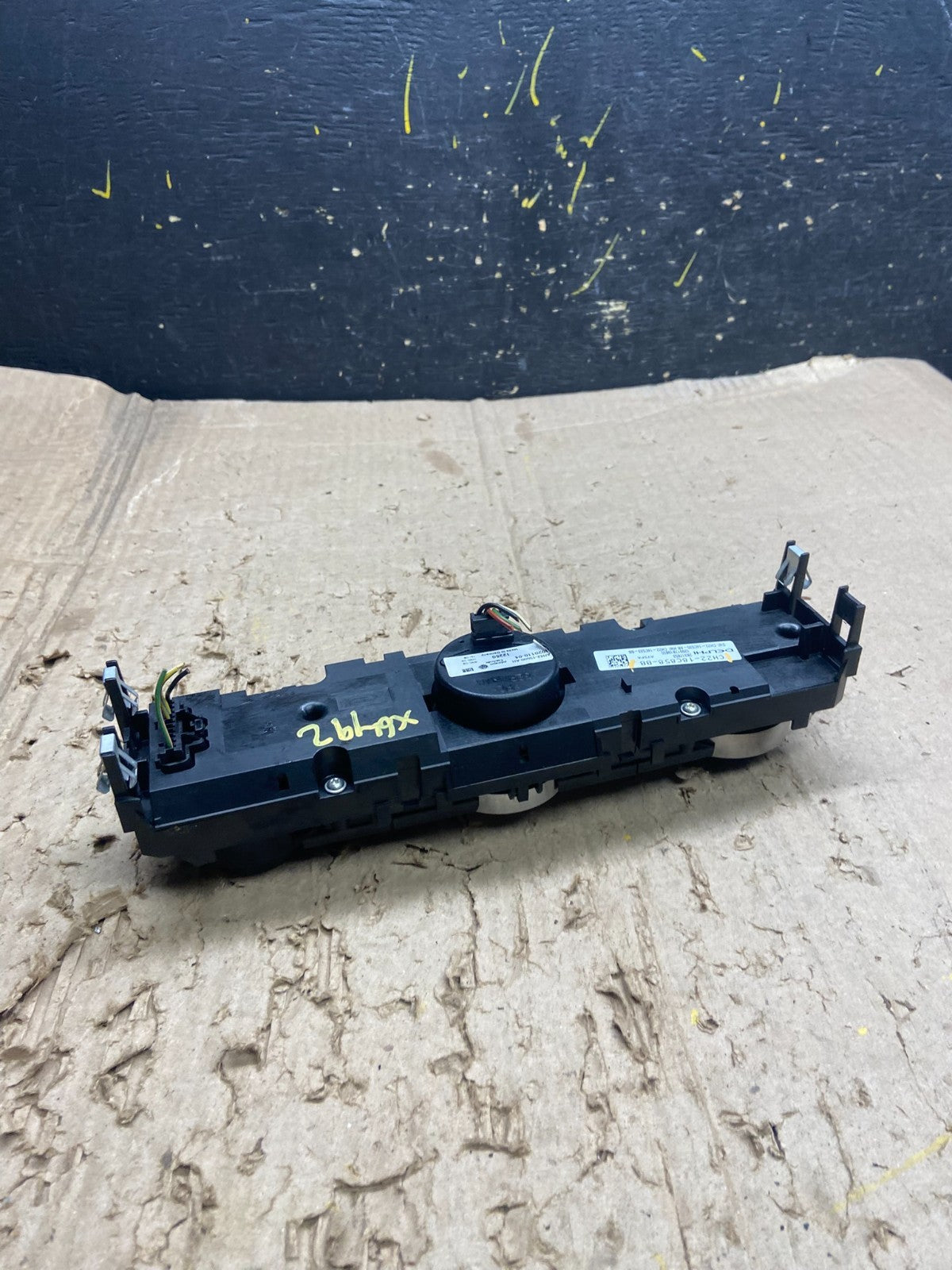 2010-2013 Land Rover Range Rover Radio Media Infotainment Controls X6492 DG5
