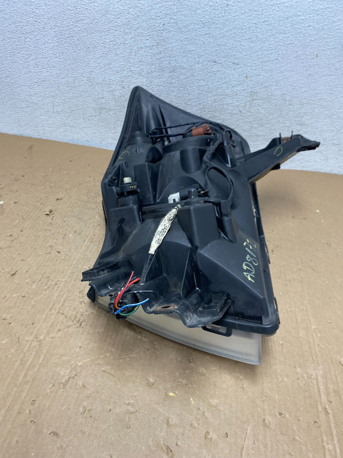 2008 - 2015 Nissan Armada Right Passenger RH Headlight Halogen AD8172 DW8