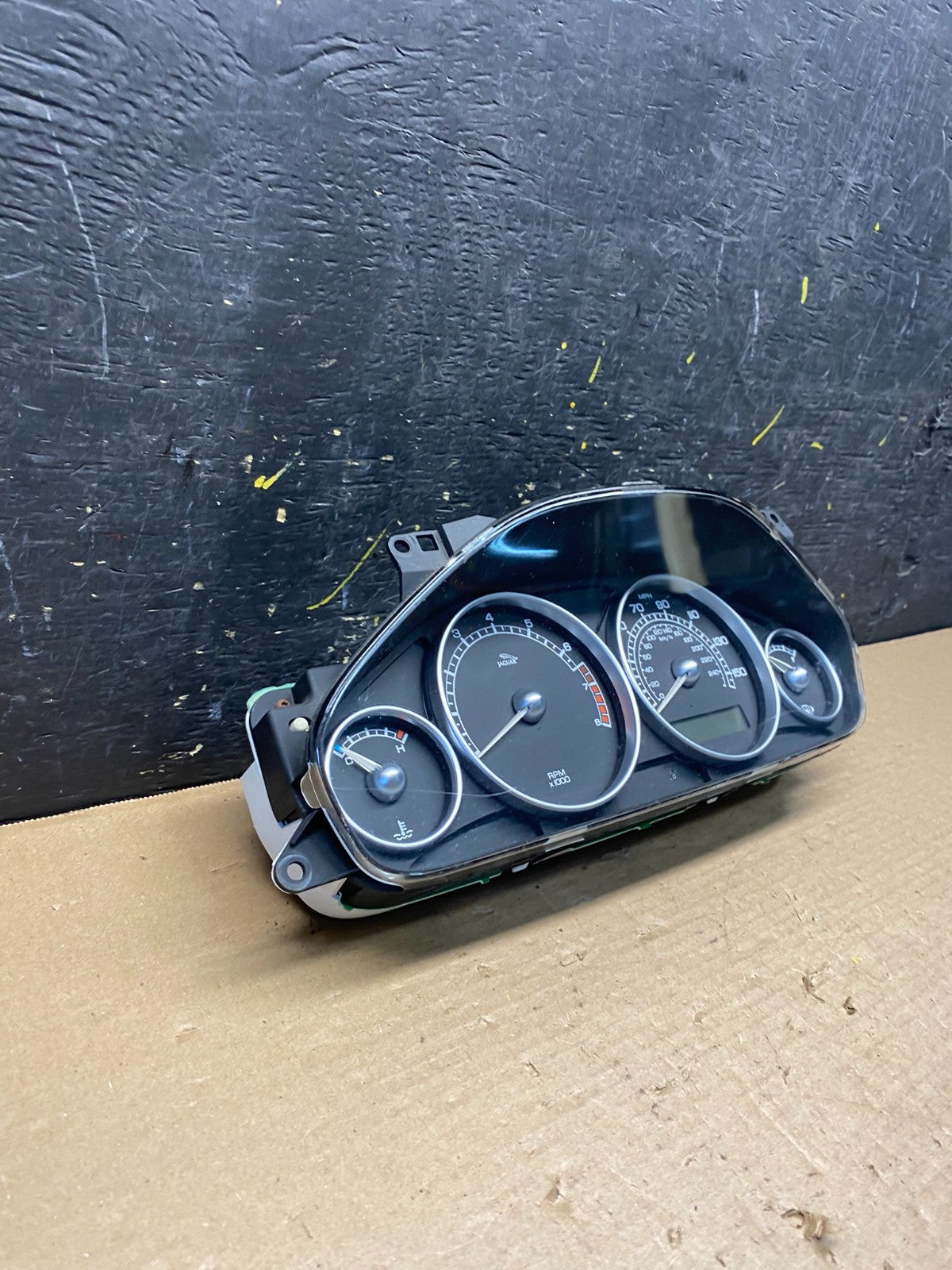 2002 to 2008 Jaguar X-Type Instrument Cluster Gauge Speedometer S6521 DG2