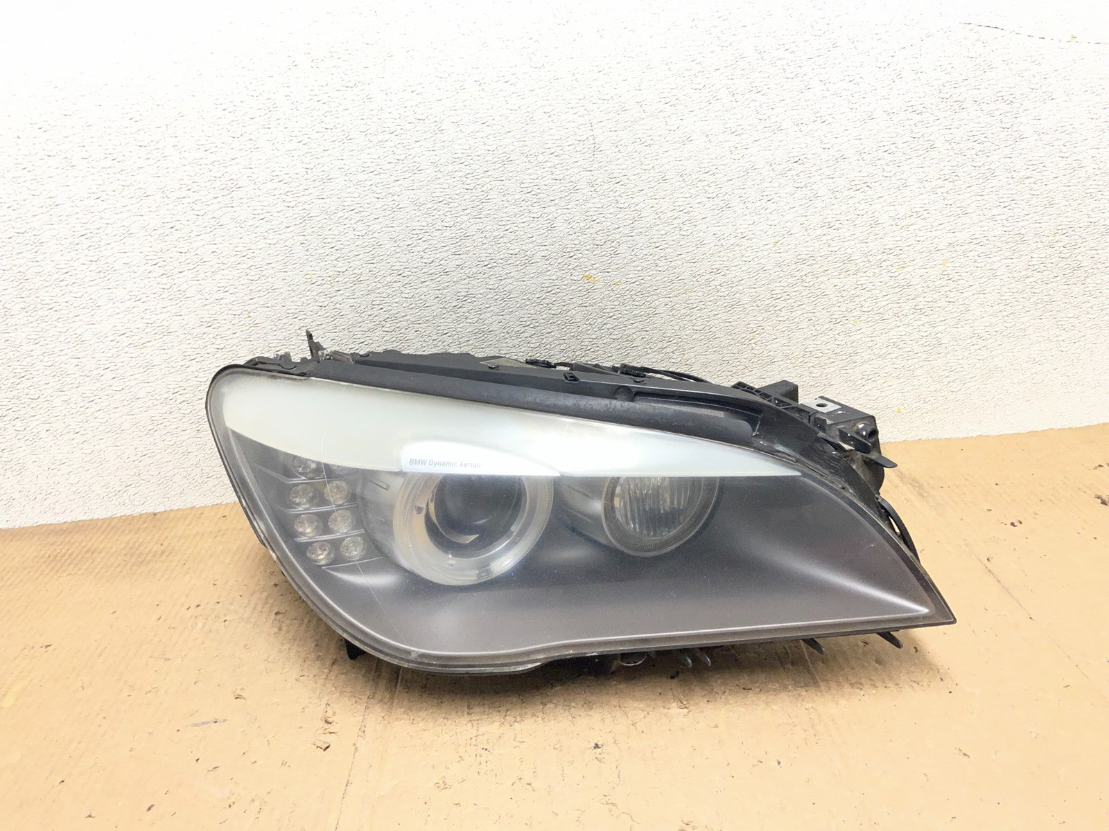2009-2012 BMW 7-Series 740i 750i Right RH Xenon HID Headlight OEM AA8304 DG0