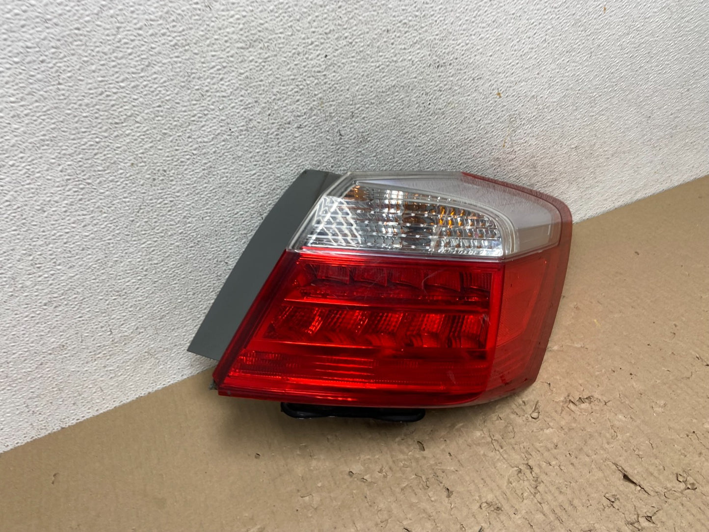 2013 to 2015 Honda Accord Sedan Right Passenger LED Tail light AF2835 DW2