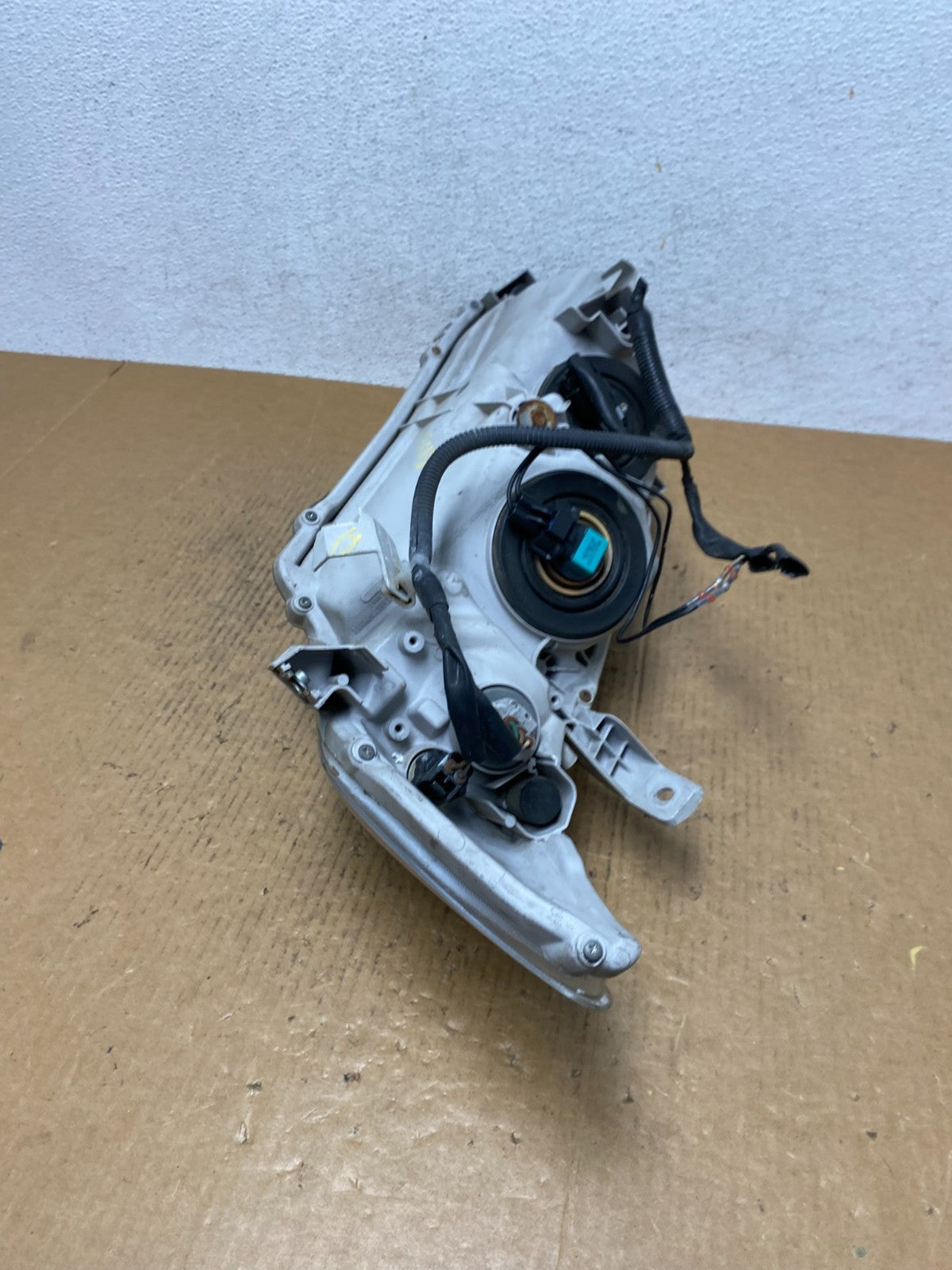 2007 - 2009 Toyota Camry Halogen Right Passenger Headlight AE1180 DW7
