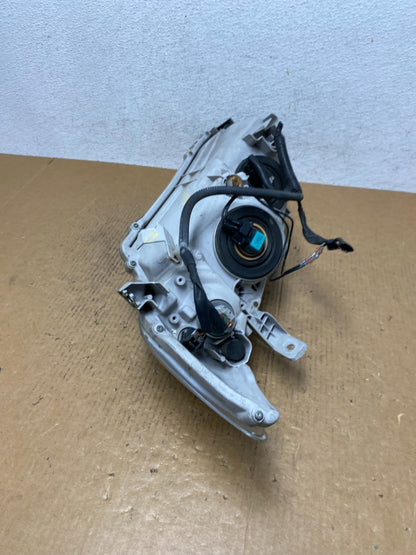 2007 - 2009 Toyota Camry Halogen Right Passenger Headlight AE1180 DW7