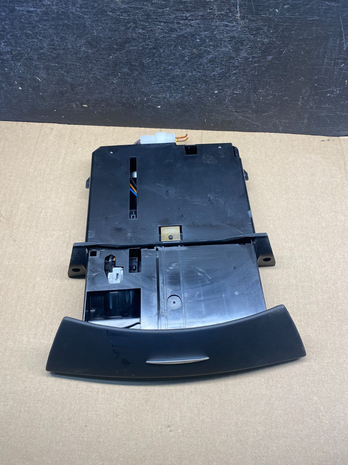 2014-2023 Mercedes S550 W222 Center Dashboard Storage Ash Tray ah1776 DG3