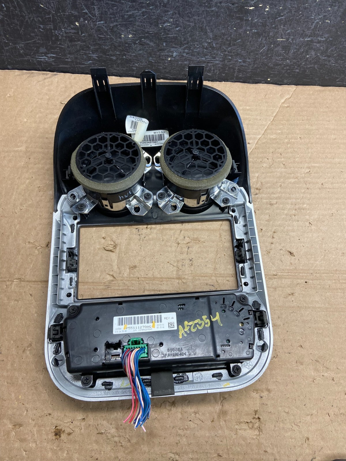 2011 to 2017 Jeep Compass Dash Climate Temperature Control Radio Bezel af2354 DG3