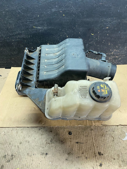 2011-2016 Ford F250 F350 Engine Coolant Reservoir Tank Air Cleaner Box X3106 DG3