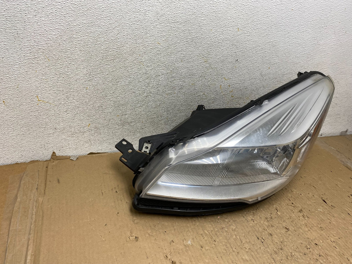 2013 - 2016 Ford Escape Headlight Left Driver Lh Side Halogen AH2928 DW1