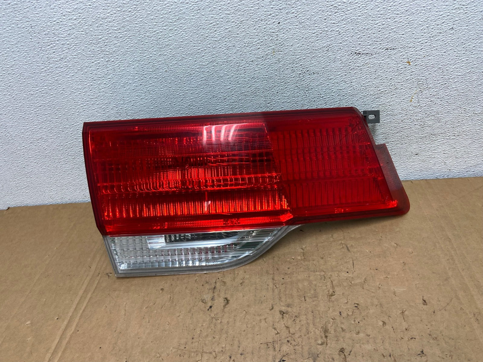2008 to 2010 Honda Odyssey Left Driver LH Side Tail Light Inner AD3307 LK0