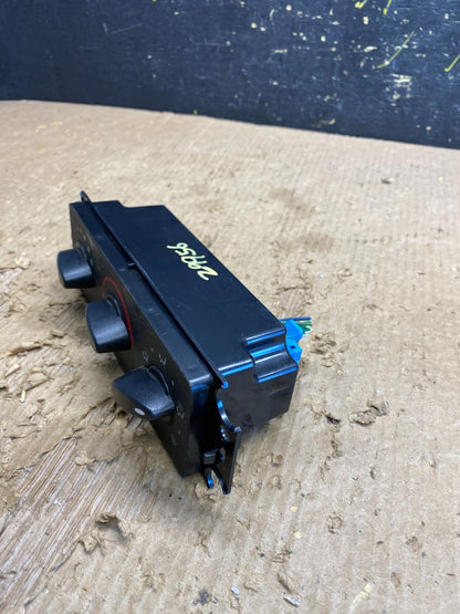INTERNATIONAL Climate Control Ac HVAC Control Part Number 3545542C5 Z99562
