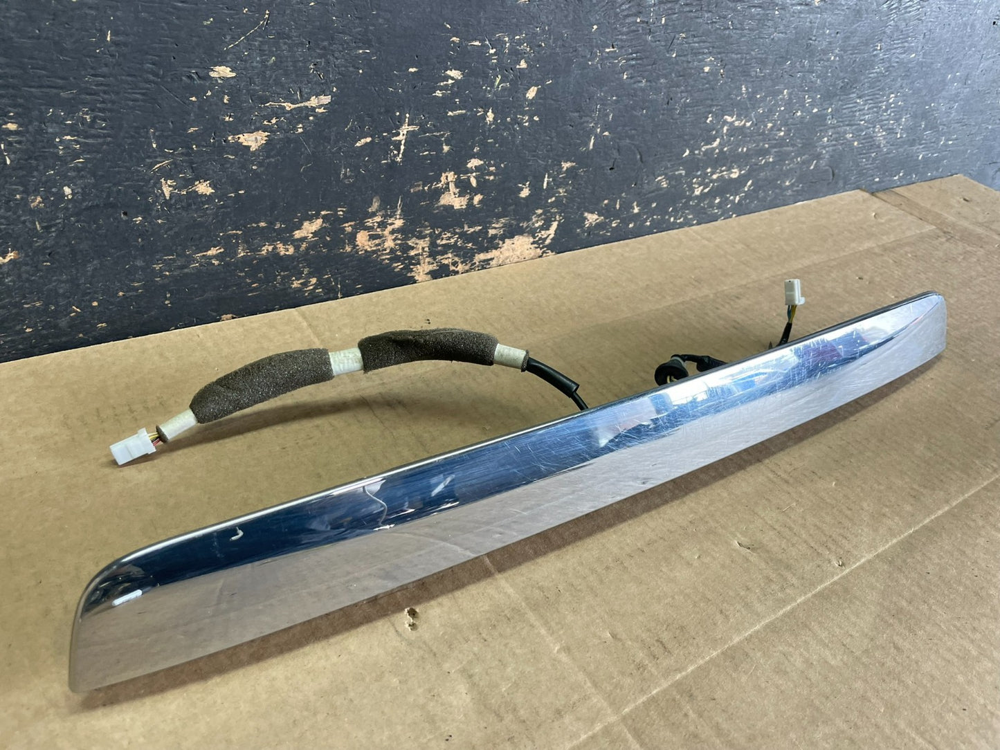 2013 to 2015 Nissan Pathfinder Rear Trunk Liftgate Handle Trim Camera AA8965  DG1