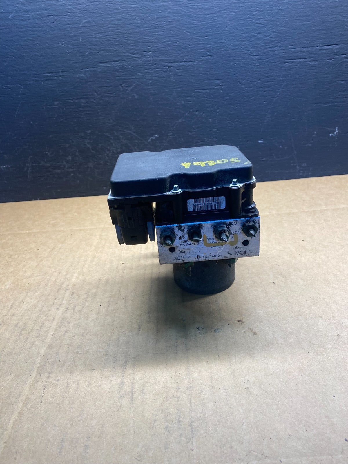2010 to 2013  Land Rover LR4 Anti Lock Brake Pump Abs Modulator ac2736 DG3