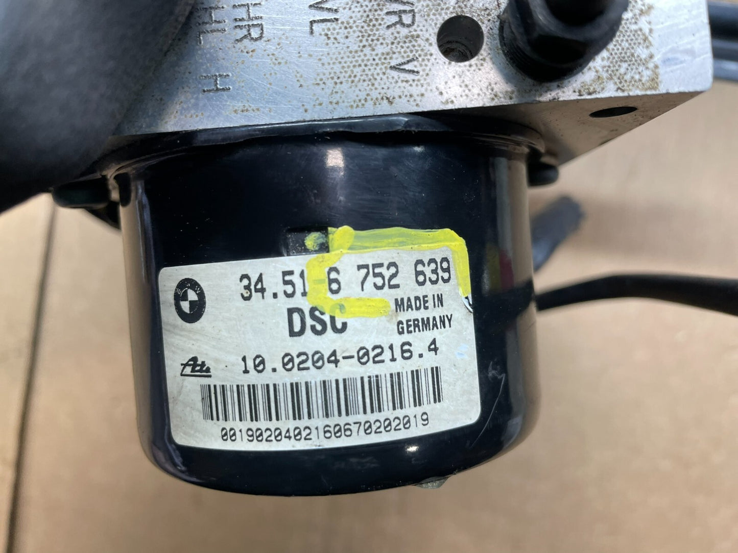 BMW ABS Anti-Lock Brake Pump 6752639 OEM D85154